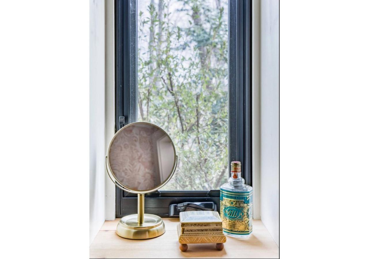 Studio Guest Suite In Forest Cottage Tryon エクステリア 写真